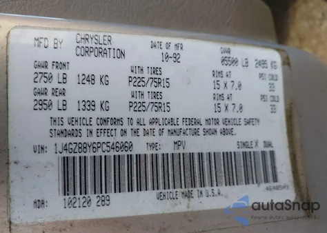 1993 Jeep Grand Cherokee Sport z USA, uszkodzony, nr VIN 1J4GZ88Y6PC546060